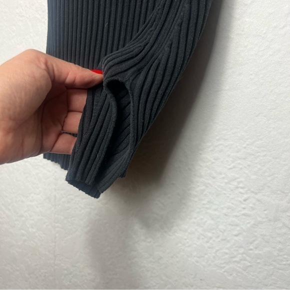 Helmut Lang Ribbed Short Sleeve Silk Blend Top - Picture 7 of 7